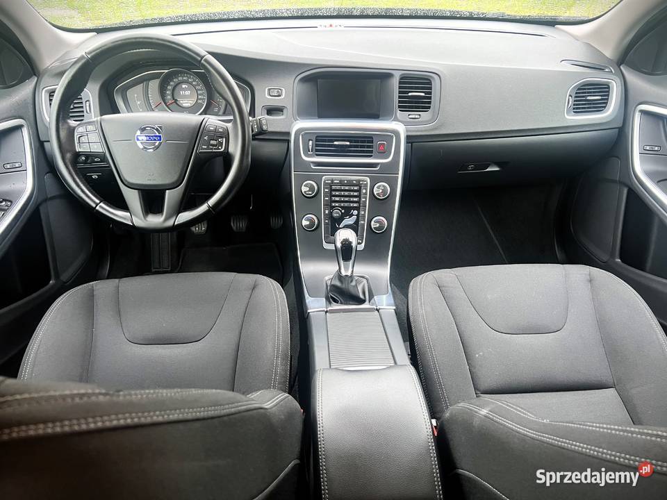Volvo V60 Benzyna Zarejestrowany Navi Czujniki Płock