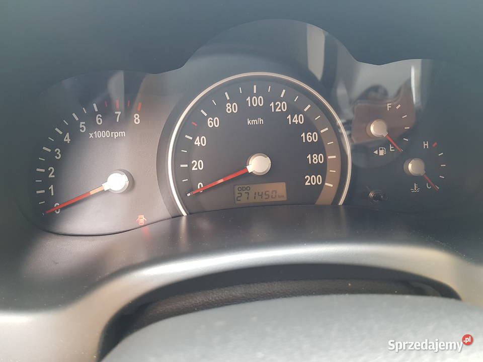 Sprzedam 7 osobowy komfortowe auto kia carniv srebrny Kia Pisarzowice