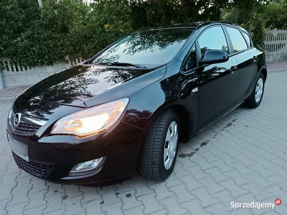 Opel Astra J 17 CDTi 110 2011 1 właściciel Goszczyn