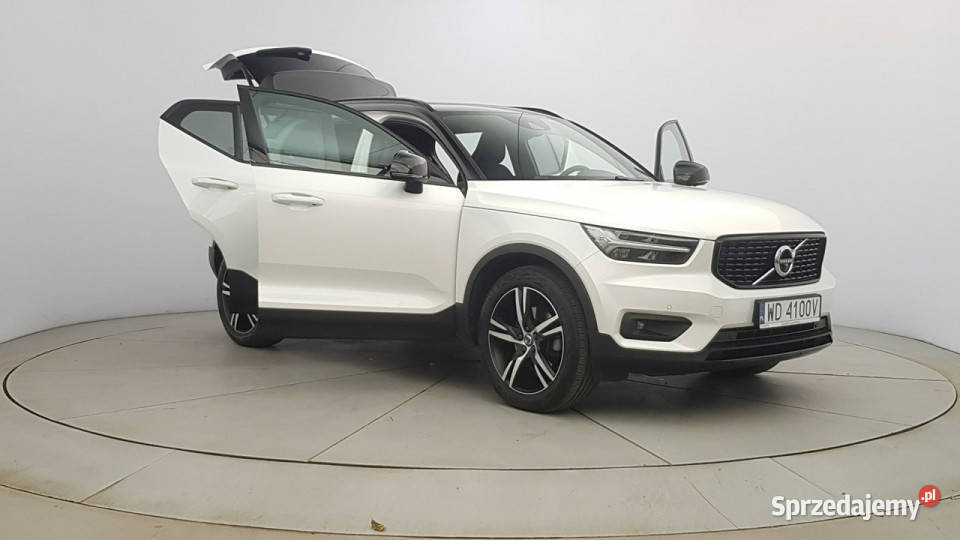 Volvo XC 40 B4 B RDesign Z Polskiego Salonu Warszawa