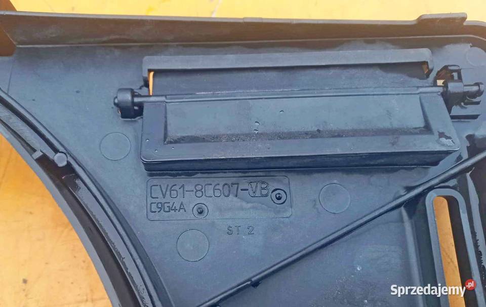 FORD FOCUS III 10 ECOBOOST 125 OBUDOWA Części samochodowe mazowieckie Radom sprzedam