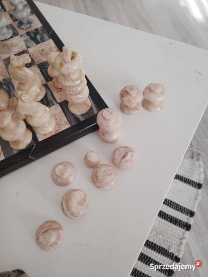 Szachy meksykańskie ręcznie rzeźbione onyks Raciążek