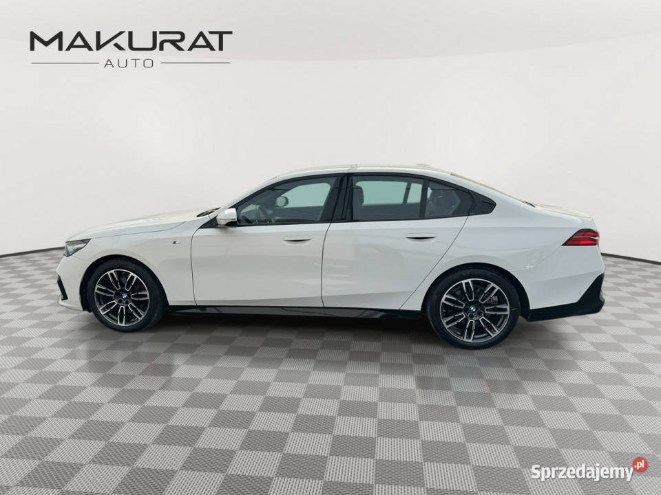 BMW 520 GD7P167520d mHEV M Sport Ambient Podgrzf automatyczna Pępowo
