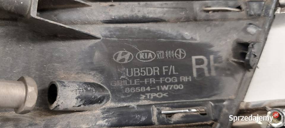 KRATKA PRAWA HALOGEN KIA NIRO 865841W700 osobowe wielkopolskie Międzychód