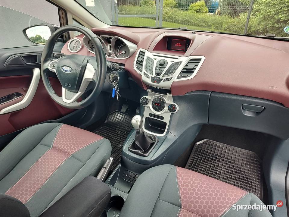FORD FIESTA 14 BENZYNA ST LINE welurowa tapicerka sprzedam