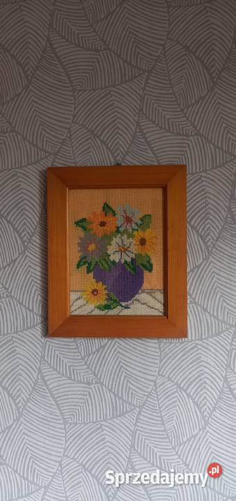 Obraz wyszywanka kwiaty w wazonie rękodzieło mazowieckie Małkinia Górna