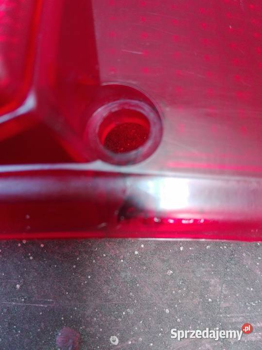 klosz lampy tylnej prawy fiat 126p osobowe kujawsko-pomorskie Chełmno sprzedam