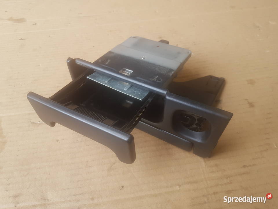 Suzuki Swift EA popielniczka przód uchwyt na osobowe Legnica