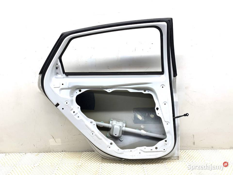 DRZWI LEWY TYŁ SAW HYUNDAI ELANTRA VII