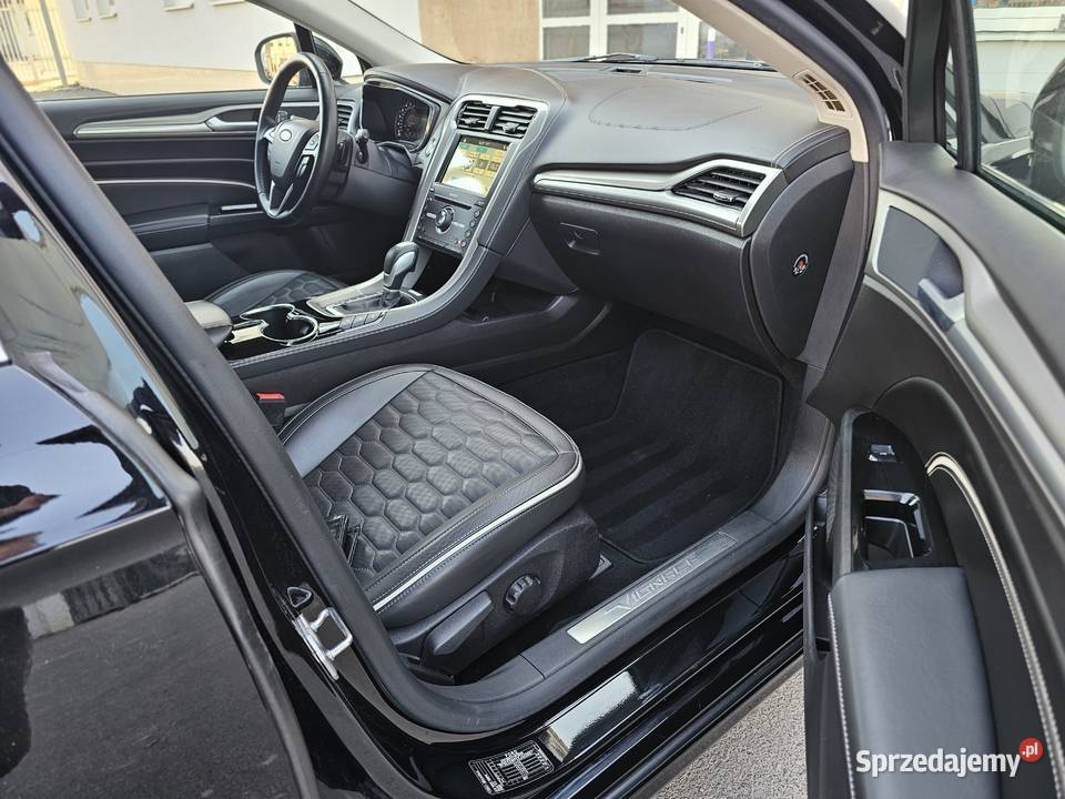 Ford Mondeo Vignale 2019 światła LED Rzeszów