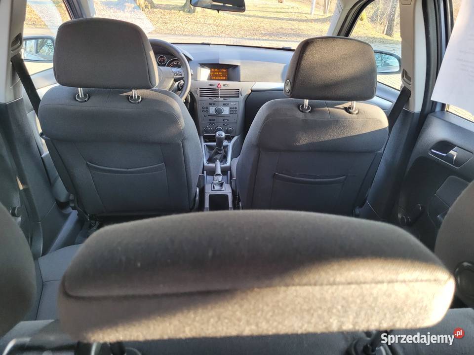 OPEL ASTRA H KOMBI 16 16V BENZYNA Haczów