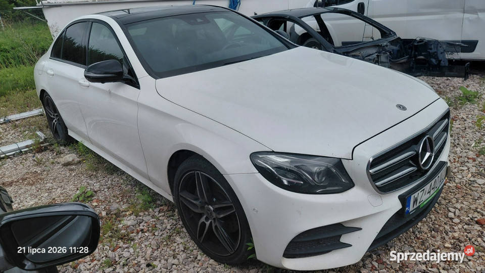 Mercedes E 220 W213 2016 Komorniki