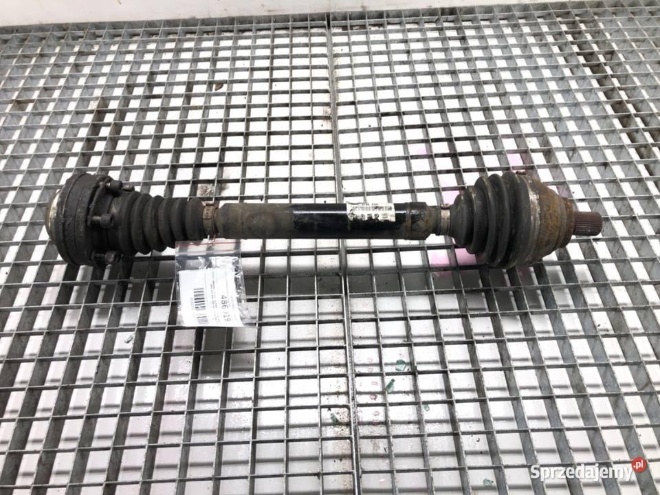 PÓŁOŚ PRAWY PRZÓD SKODA SUPERB II 36 260 0815