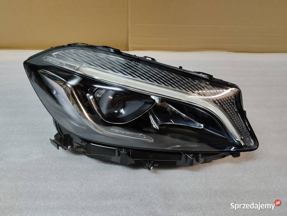 Lampa prawa do mercedes aklasa w 176 lift osobowe Drezdenko