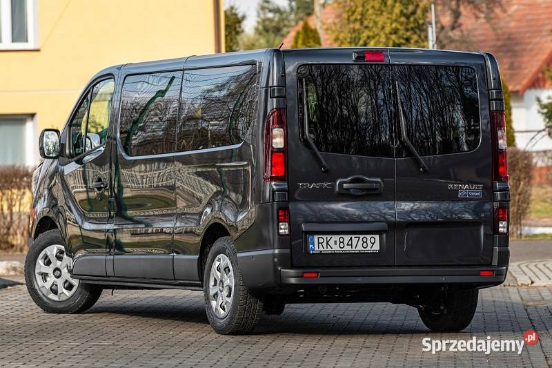 Na wynajem BUS 9 OSOBOWY 2025r automat diesel podkarpackie Krosno usługi moto