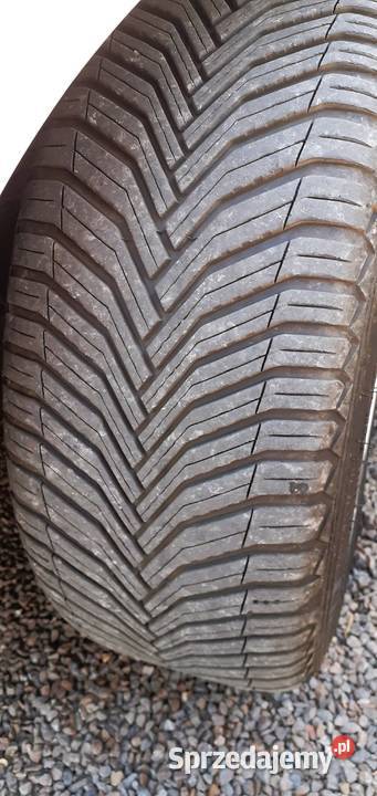 Opony Michelin CrossClimate 2 23545 R18 94 W 235 Biała