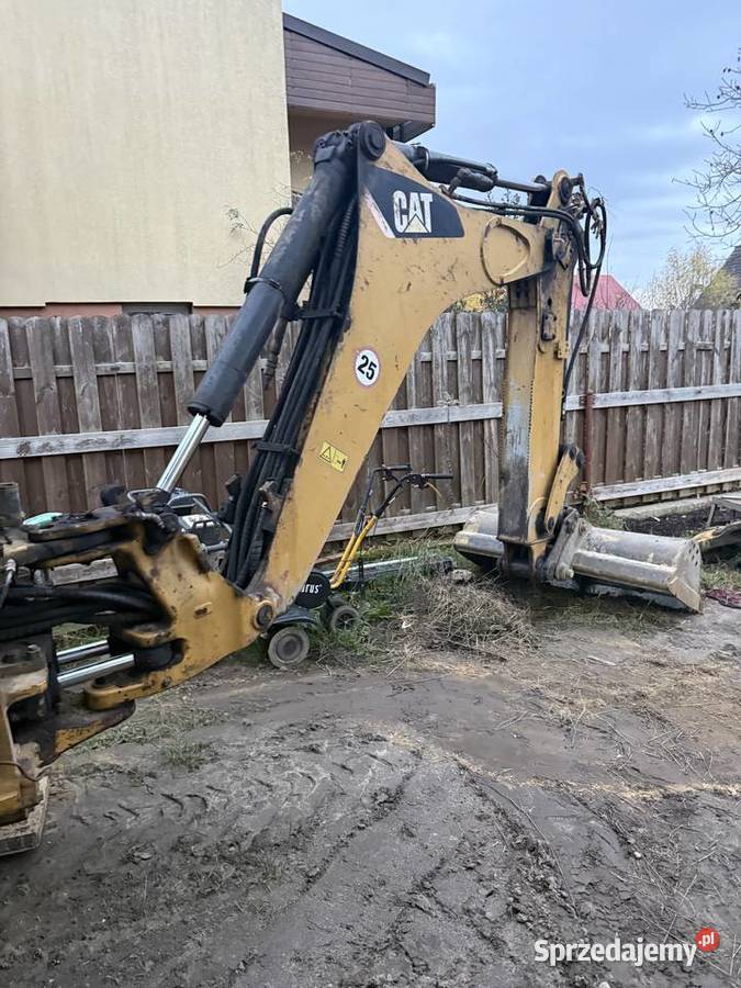KoparkoŁadowarka CAT 428 E z 2007r 3 łyżki jcb łódzkie Złoczew sprzedam