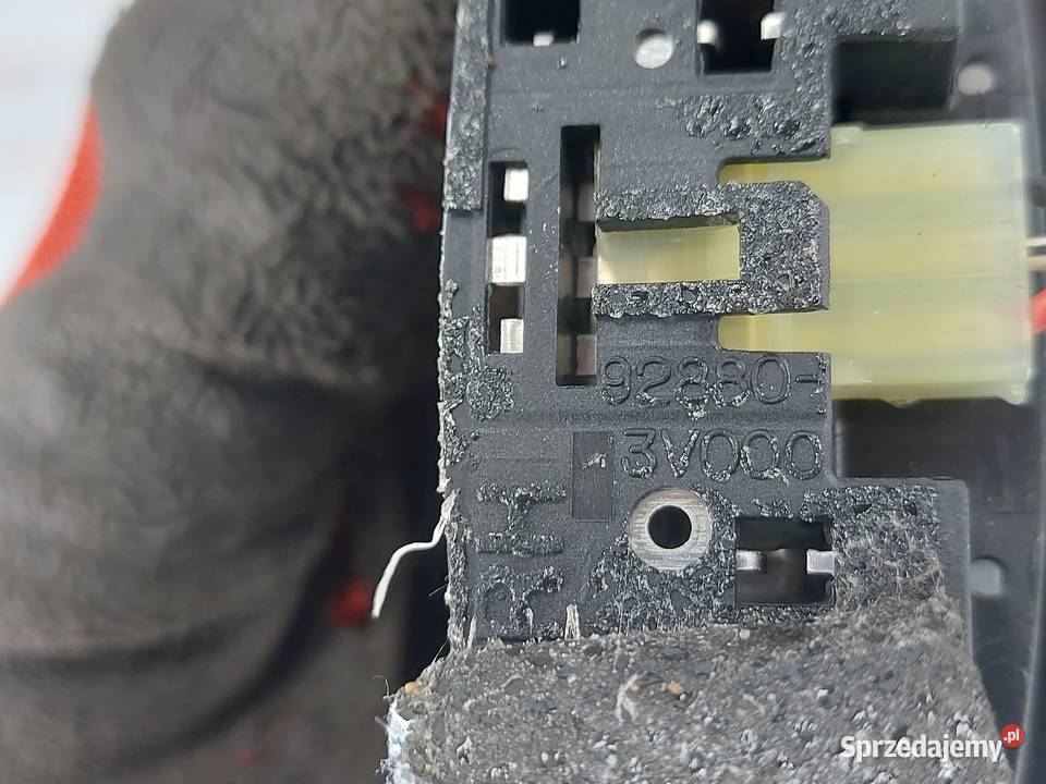 HYUNDAI i40 BLUE 13r lampka podsufitki Kielce sprzedam