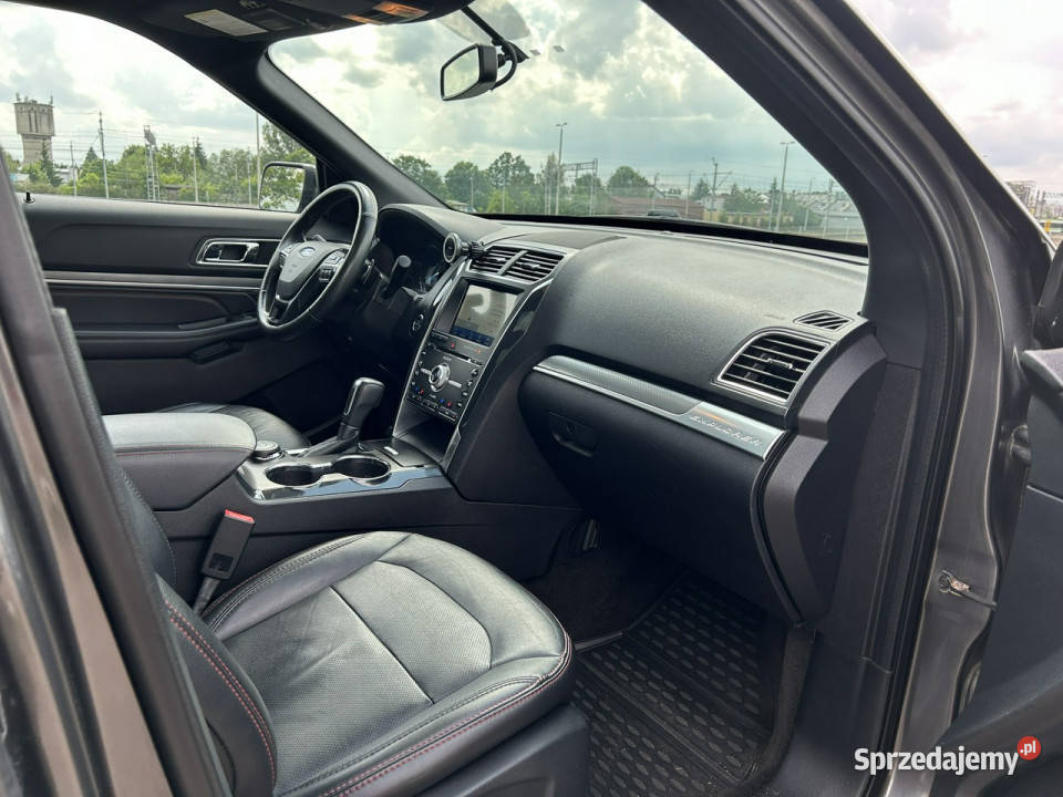 Ford Explorer 4x4 w bogatej wersji Sport IV światła do jazdy dziennej Siedlce