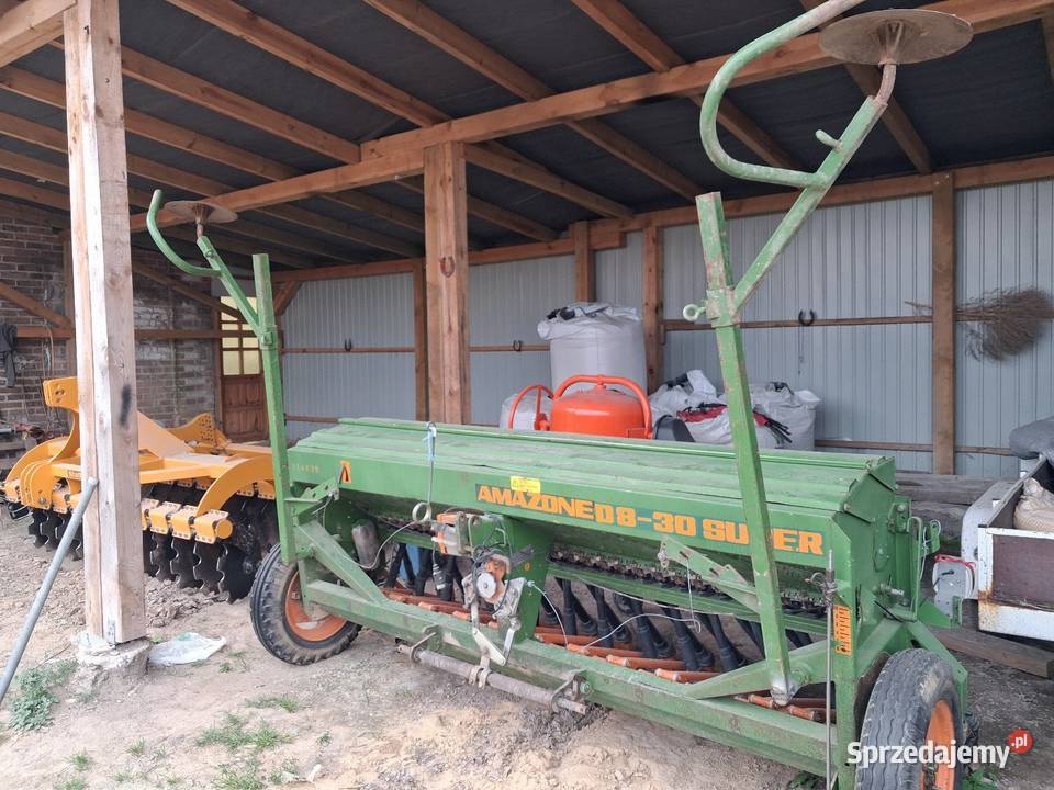 Sprzedam siewnik amazone d8 super 3m Rozkoszówka
