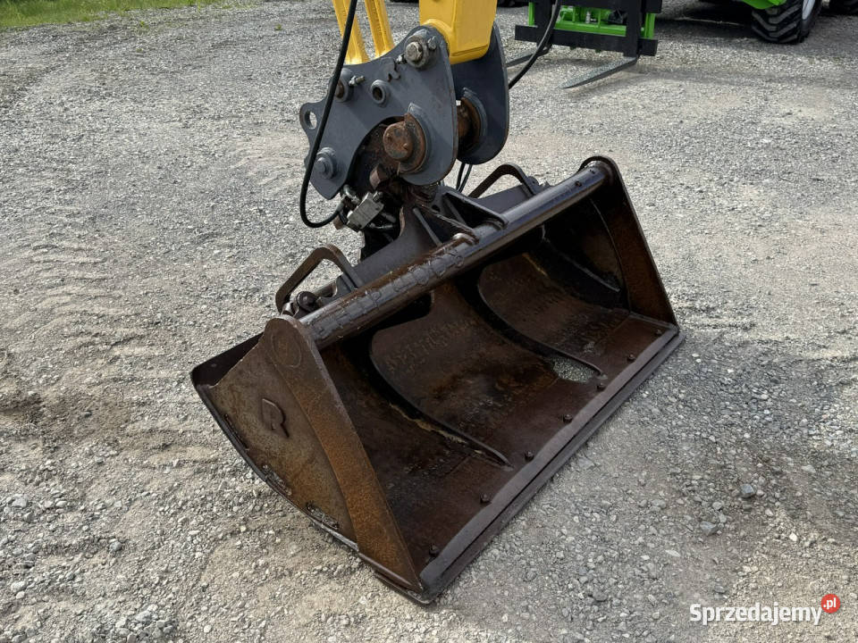 kołowa Komatsu PW 98 MR 8 Pług Podpory 10ton Widełki