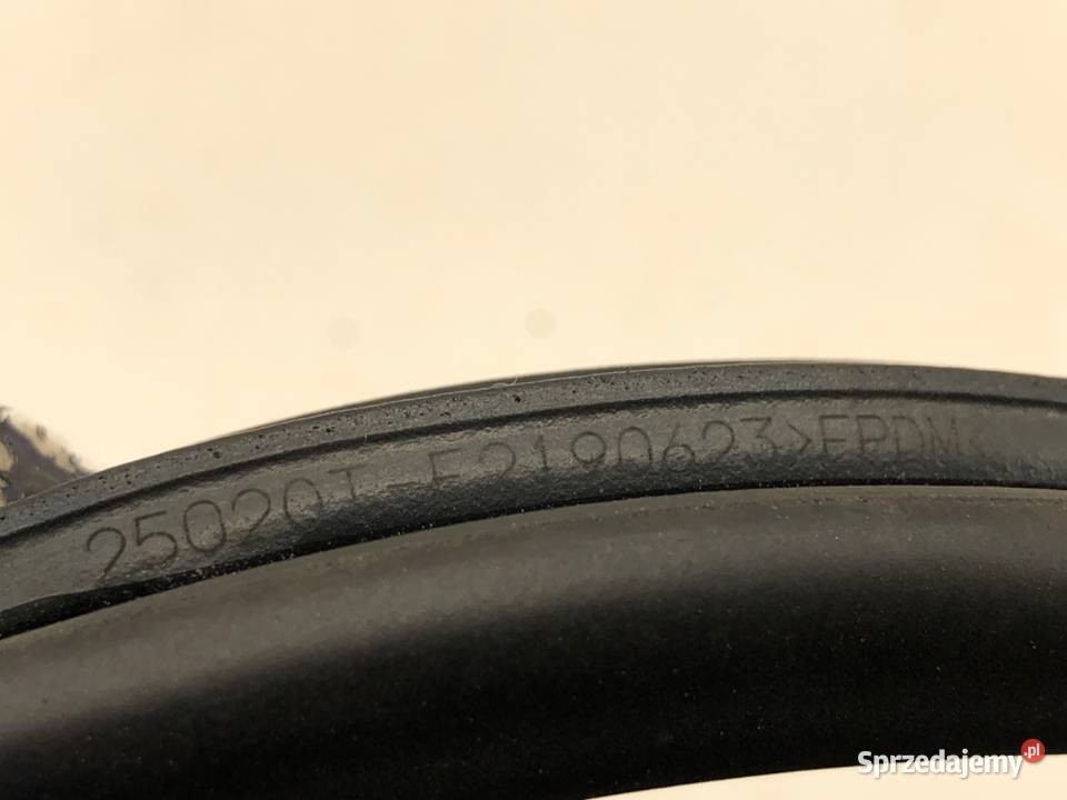 USZCZELKA DRZWI PRZÓD LEWA LEXUS LBX Crossover osobowe Uszczelki