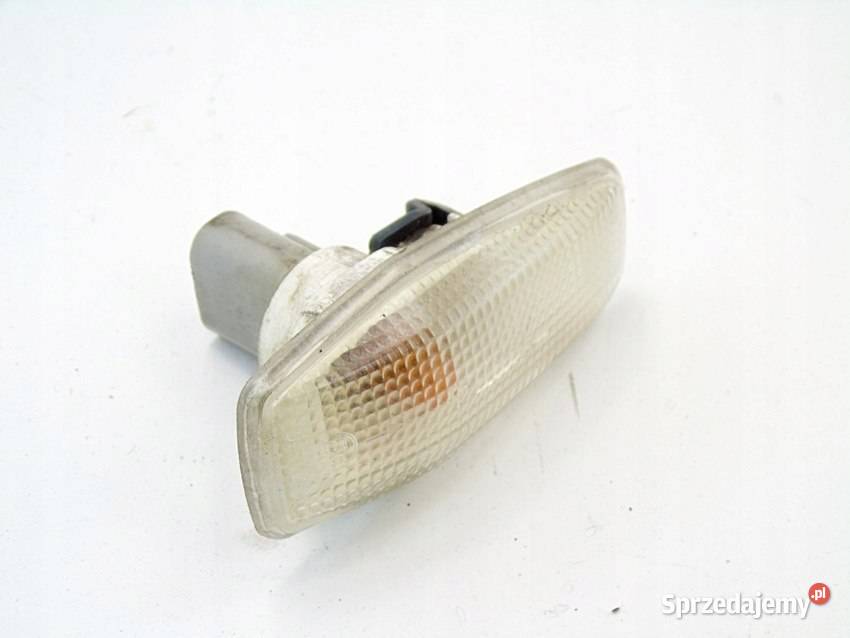 KIERUNKOWSKAZ MIGACZ OPRAWKA ŻARÓWKI TUCSON I Sosnowiec
