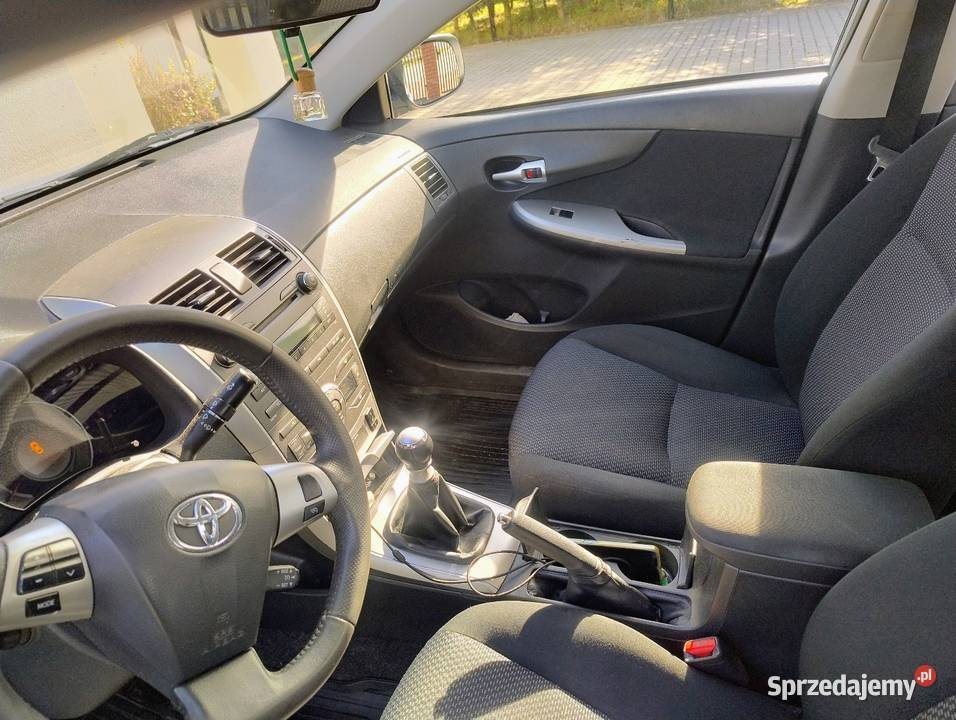 Toyota Corolla 16 benzyna Skierniewice sprzedam