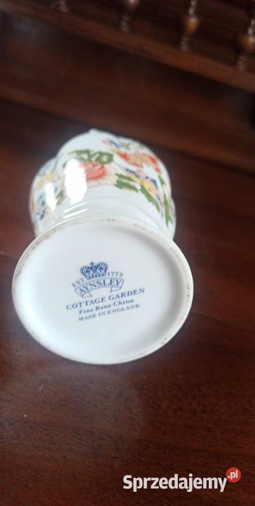 Wazonik Motylki łąka kwiatki trawkiwiosna Porcelana i szkło Gdańsk