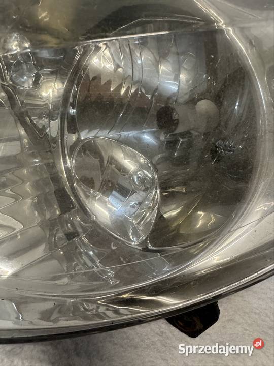 Lampa lewy przód P307 01 śląskie Jasienica