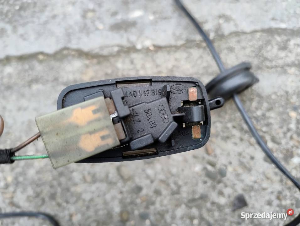 Audi 80 B4 Lampka maski Oświetlenie komory osobowe