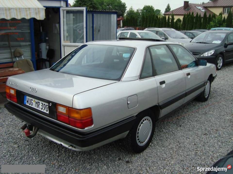 Ауди 1990 года