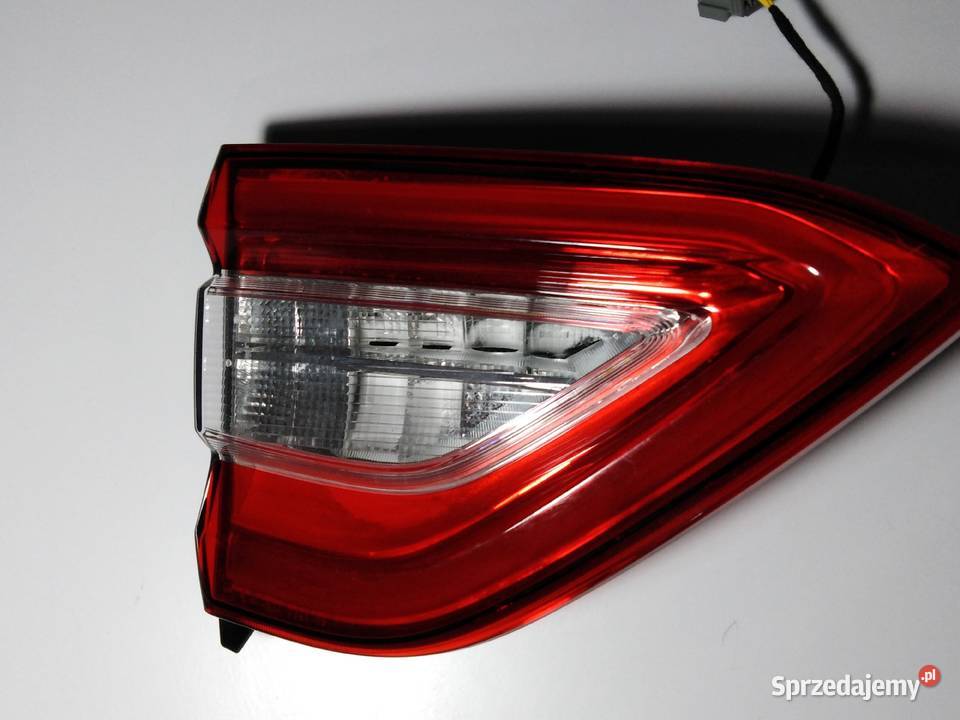 LAMPA TYLNA LEWA MASERATI LEVANTE 2017 lubuskie