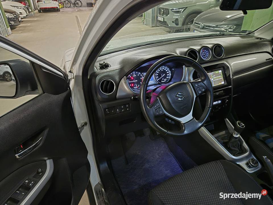 Suzuki Vitara Allgrip 4x4 16 DDIS 120KM Warszawa