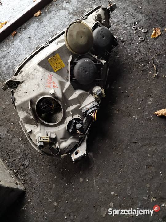 Lampa prawy przód mercedes Klasa A
