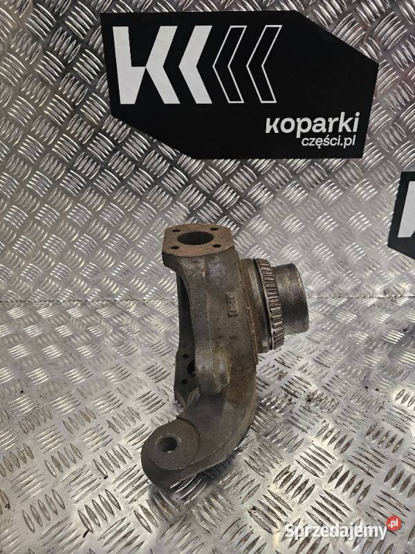 Zwrotnica lewa Volvo BL61 Case 580SM John Deere Gdynia