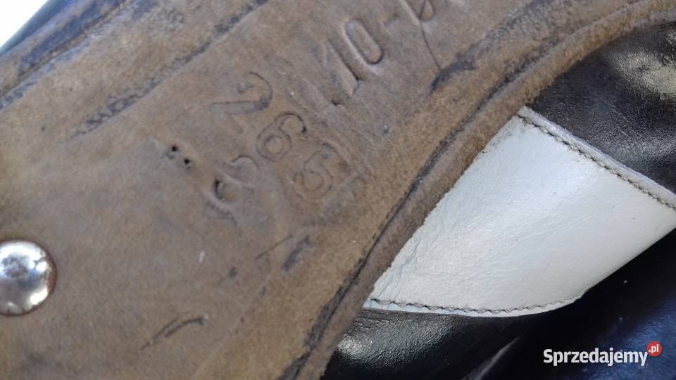 Obuwie do sztuk walki i biegania z kolcami sprzedam