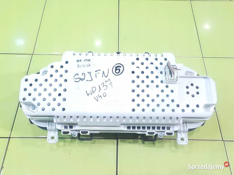 VOLVO V40 II 16D2 14r HB 5D licznik zegarowy mazowieckie