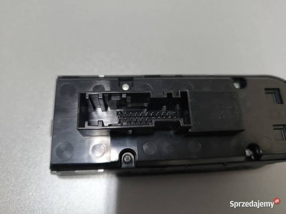 Przełącznik szyb Opel Zafira B Bydgoszcz