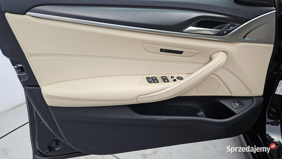 BMW 520 d xDrive mHEV M Sport sportaut Z BMW Warszawa