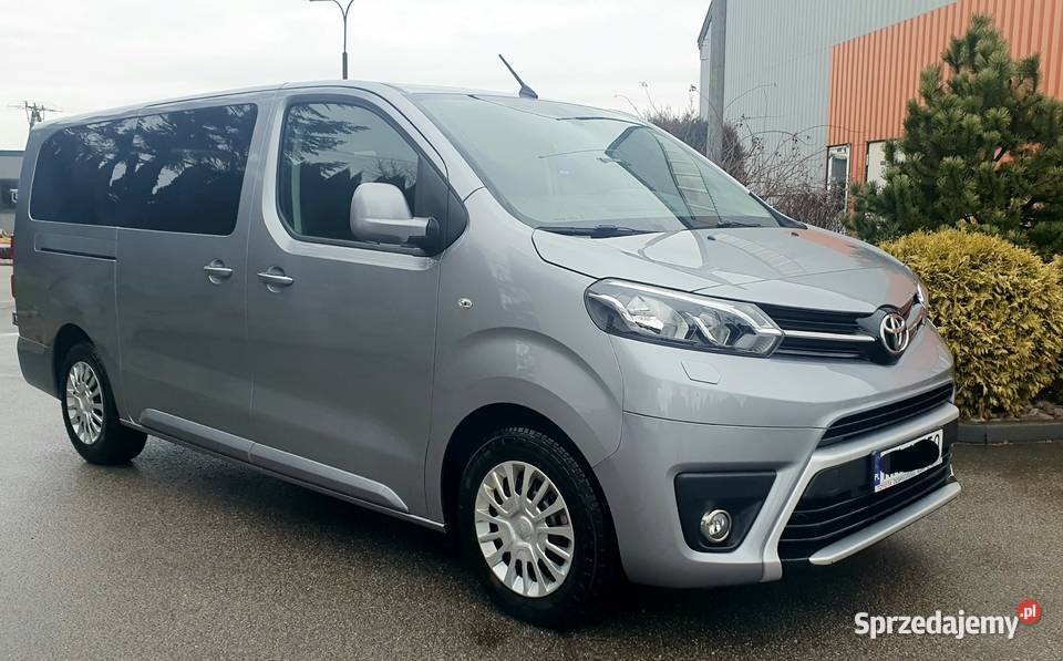 Toyota PROACE 9cio osobowa
