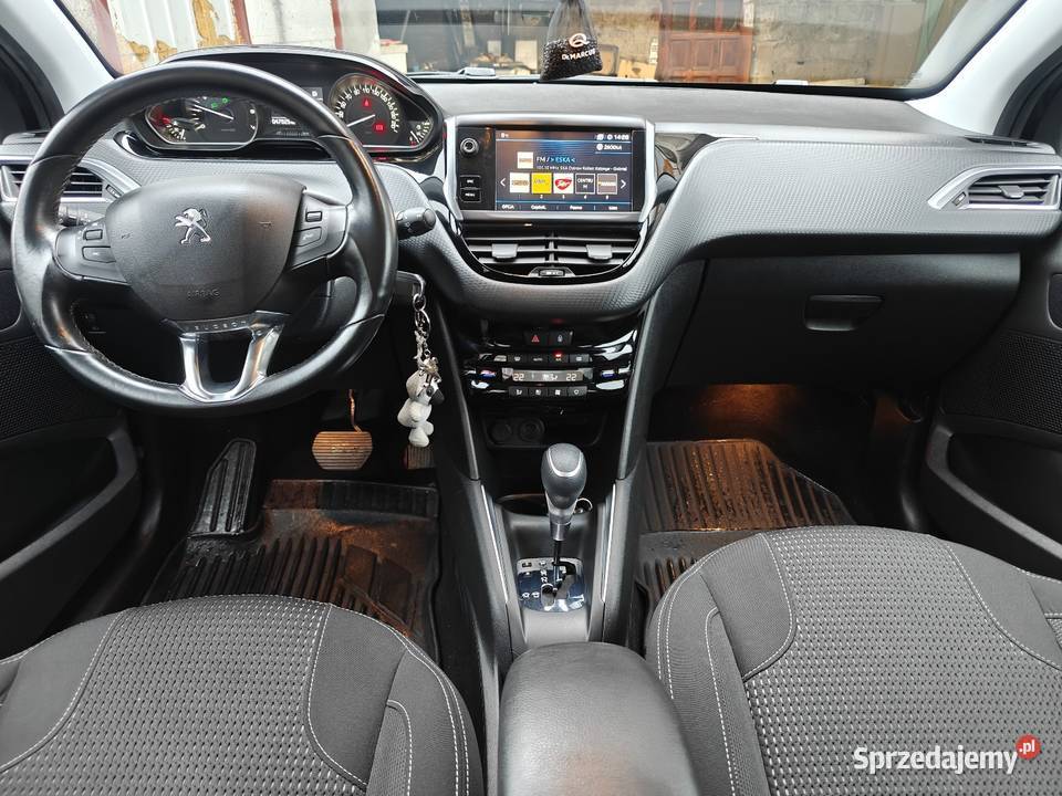 Peugeot 208 Allure 12 Automat 50przebigu 19 Ledy isofix
