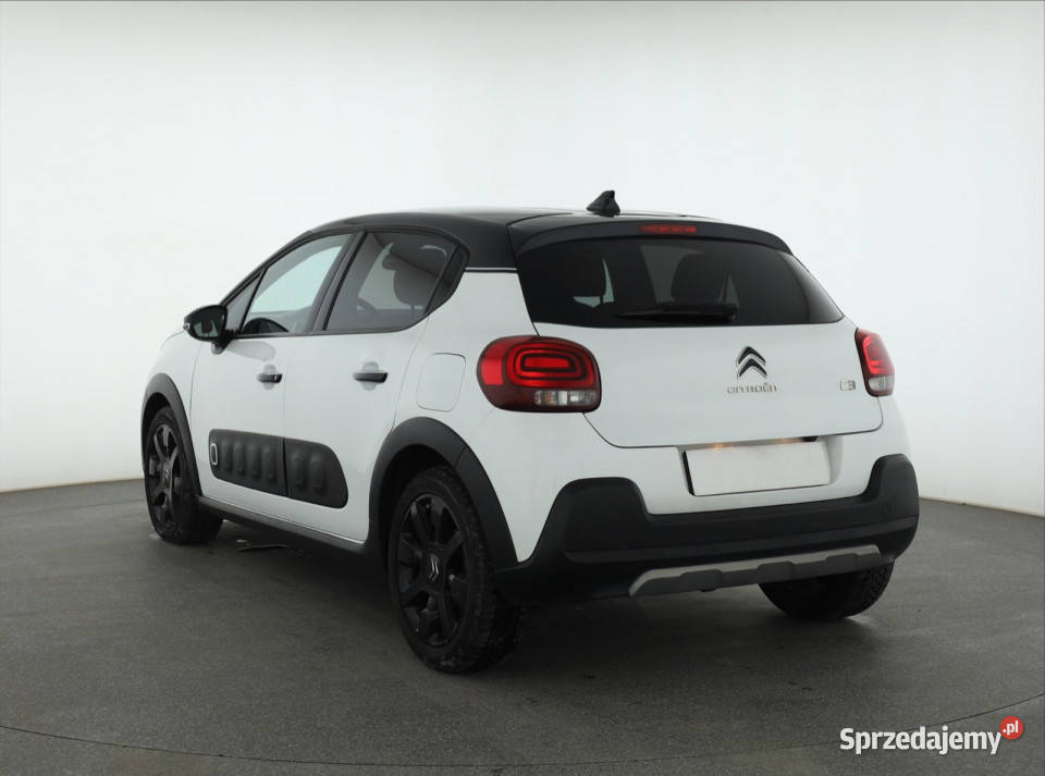 Citroen C3 12 PureTech Rok produkcji 2017