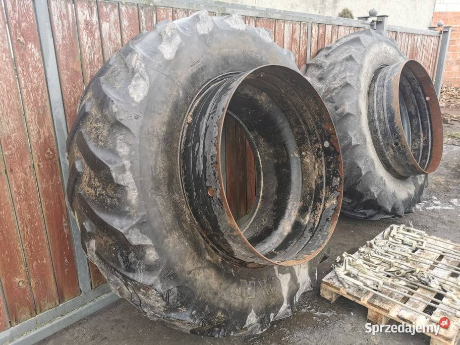 Koła bliźniacze 18X42 John Deere 8330 208 R42 Wilkowo