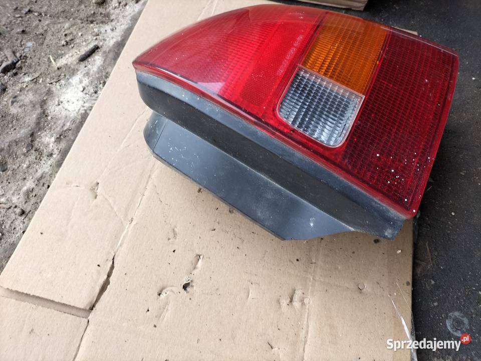 HONDA CIVIC 6 VI LAMPA TYŁ PRAWA