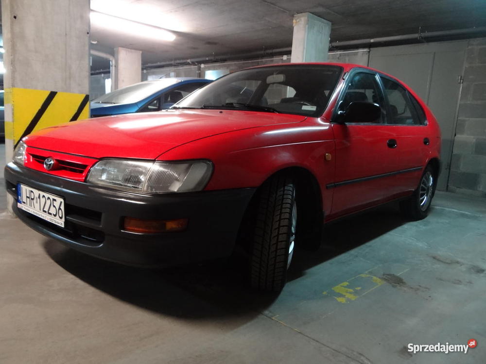i niezawodna toyota corolla 13 b 5d 88 czerwona Pruszków