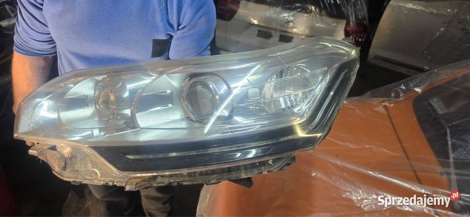 Lampa citroen c5x7 bixenon z ledem kompletna osobowe śląskie Radzionków