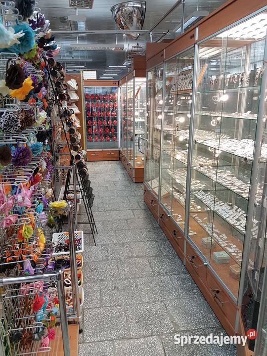 Sprzedam sklep z biżuterią towarem i podlaskie Suwałki sprzedam