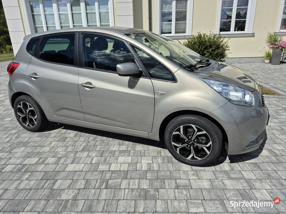 Kia Venga kamera xenon navigacja LIFT bez aluminiowe felgi Drelów