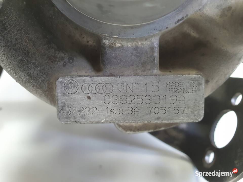 TURBOSPRĘŻARKA Audi A3 8L Golf IV 19 TDI turbo osobowe Części samochodowe Chełm